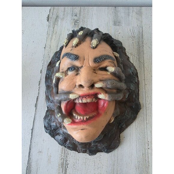 Vintage head rubber Halloween lifelike life-size realistic ground breaker scary - Picture 1 of 9